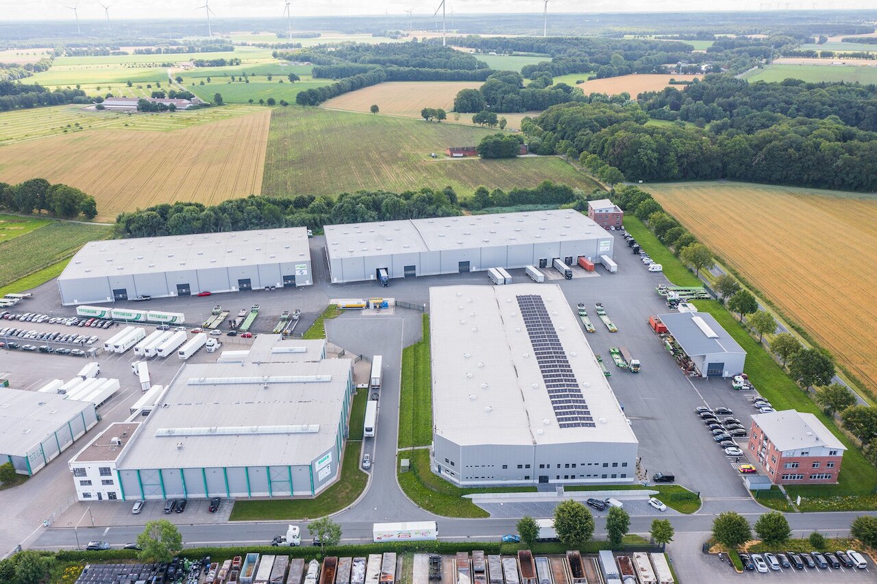 Inbetriebnahme unserer PV Anlage und Ladesäulen Image 1